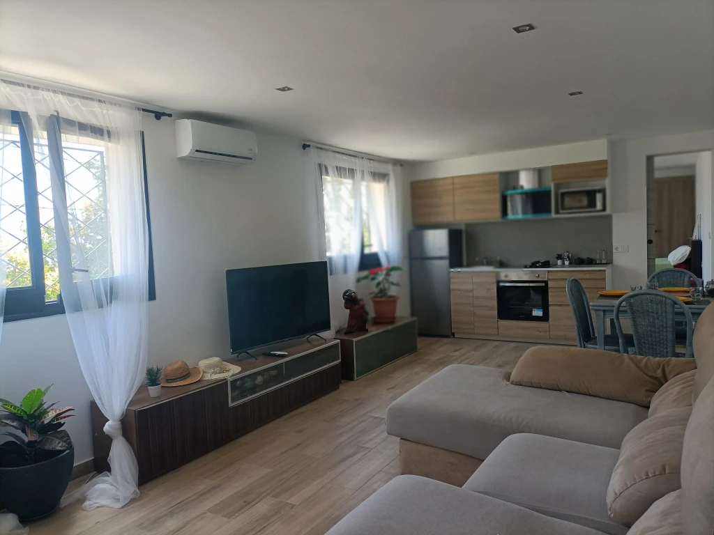 opxmcyyazd56bxyjqxmw