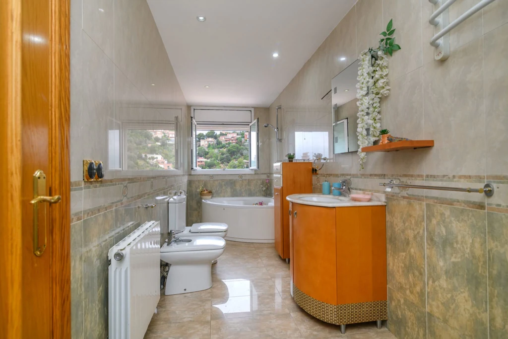 x1eiucwem4qo7q9eq3hy